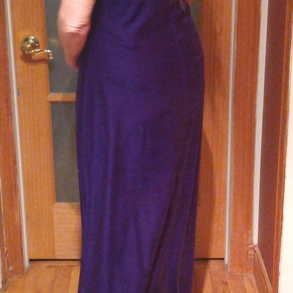 New look deep purple velvet dress - Picture 3 of 5